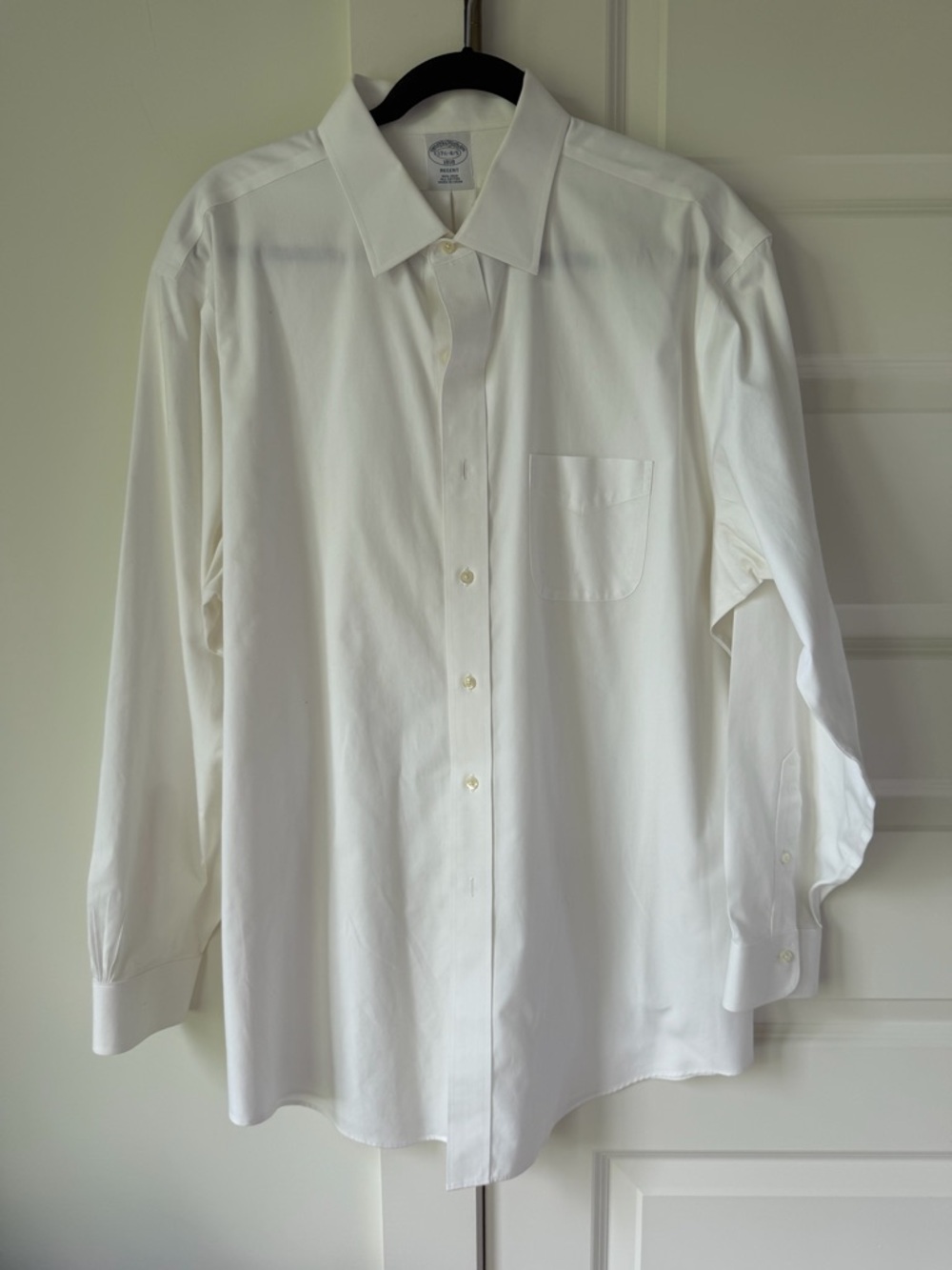 Brooks Brothers Men’s White Dress Shirt with Chest Pocket